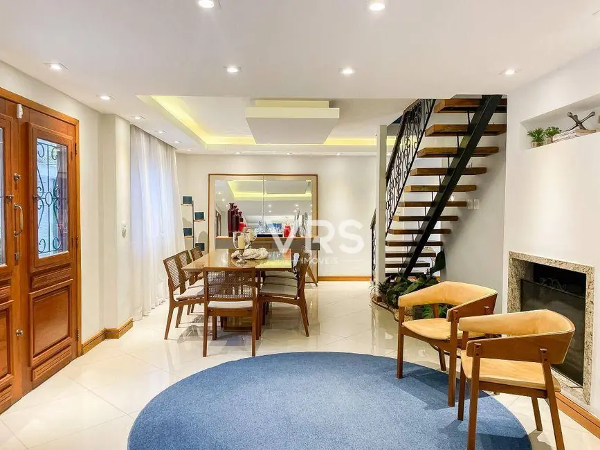 Foto 7 de Casa com 4 quartos à venda, 600m2 em Cascata dos Amores, Teresopolis - RJ