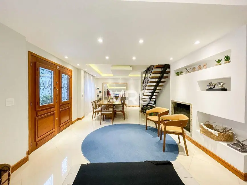 Foto 8 de Casa com 4 quartos à venda, 600m2 em Cascata dos Amores, Teresopolis - RJ