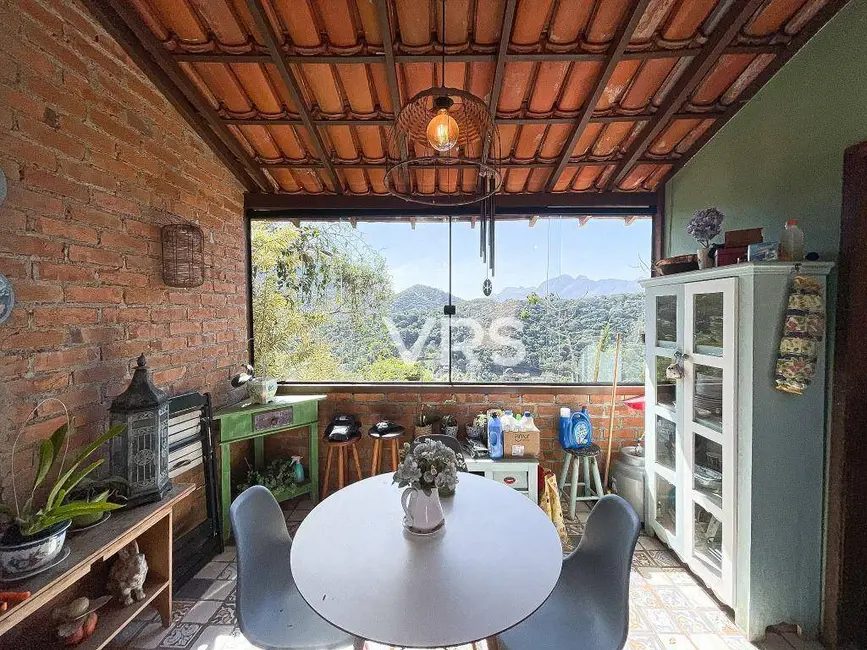Casa de Condomínio com 3 quartos à venda, 444m2 em Albuquerque, Teresopolis - RJ - imagem 5 Foto 5 de Casa de Condomínio com 3 quartos à venda, 444m2 em Albuquerque, Teresopolis - RJ