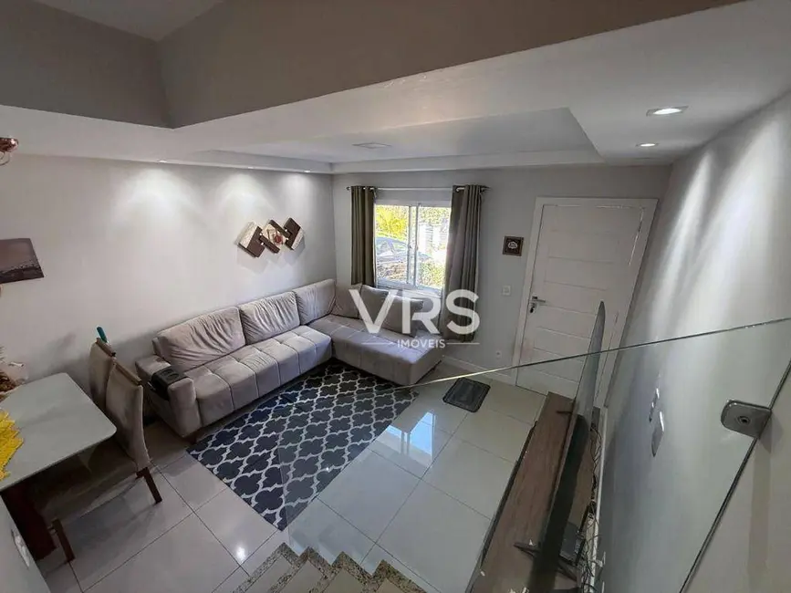 Foto 3 de Casa de Condomínio com 3 quartos à venda, 1590m2 em Granja Guarani, Teresopolis - RJ