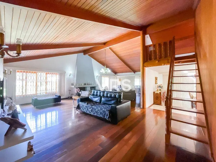Foto 2 de Casa com 4 quartos à venda, 4208m2 em Granja Guarani, Teresopolis - RJ