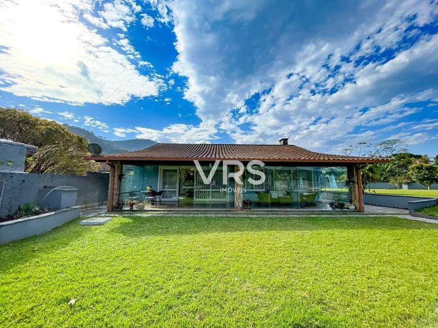 Casa com 4 quartos à venda, 4208m2 em Granja Guarani, Teresopolis - RJ - imagem 1 Foto 1 de Casa com 4 quartos à venda, 4208m2 em Granja Guarani, Teresopolis - RJ