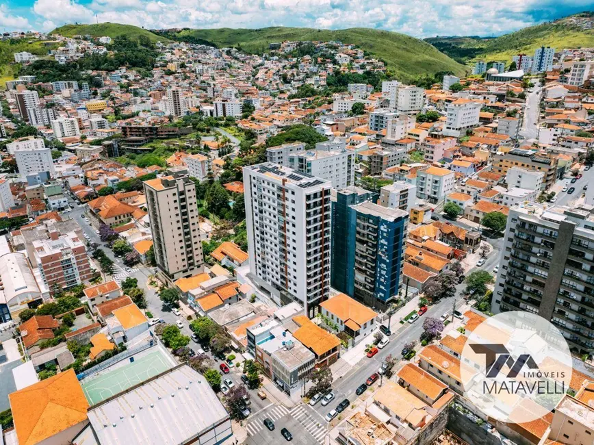 Foto 2 de Apartamento com 4 quartos à venda, 180m2 em Centro, Pocos De Caldas - MG