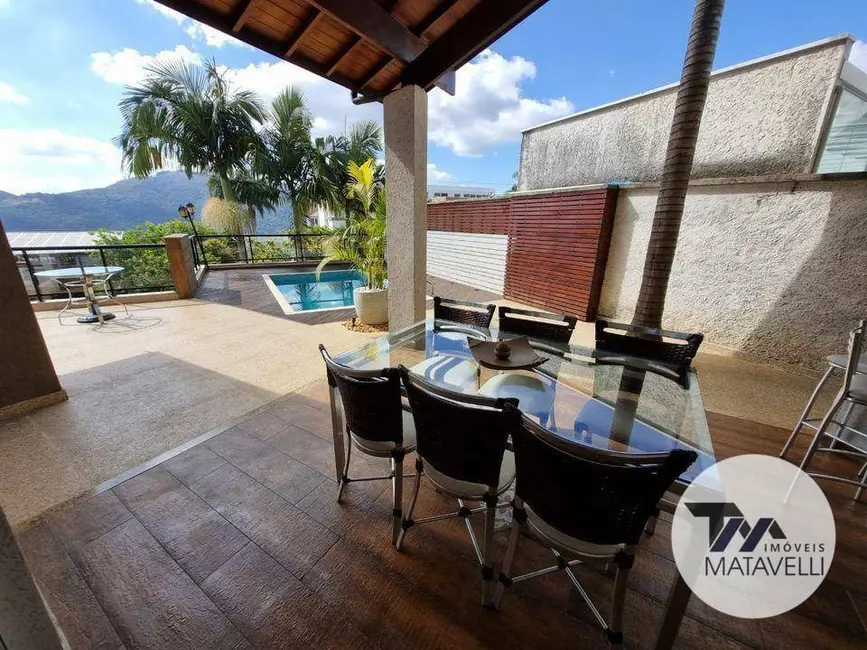 Casa de Condomínio com 3 quartos à venda, 460m2 em Jardim Europa, Pocos De Caldas - MG - imagem 4 Foto 4 de Casa de Condomínio com 3 quartos à venda, 460m2 em Jardim Europa, Pocos De Caldas - MG