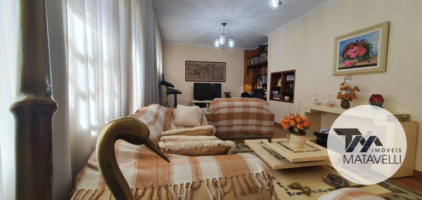 Casa com 3 quartos à venda, 491m2 em Da Saúde, Pocos De Caldas - MG - imagem 9 Foto 9 de Casa com 3 quartos à venda, 491m2 em Da Saúde, Pocos De Caldas - MG