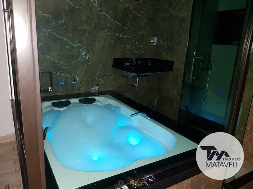 Casa de Condomínio com 4 quartos à venda, 288m2 em Centro, Pocos De Caldas - MG - imagem 3 Foto 3 de Casa de Condomínio com 4 quartos à venda, 288m2 em Centro, Pocos De Caldas - MG