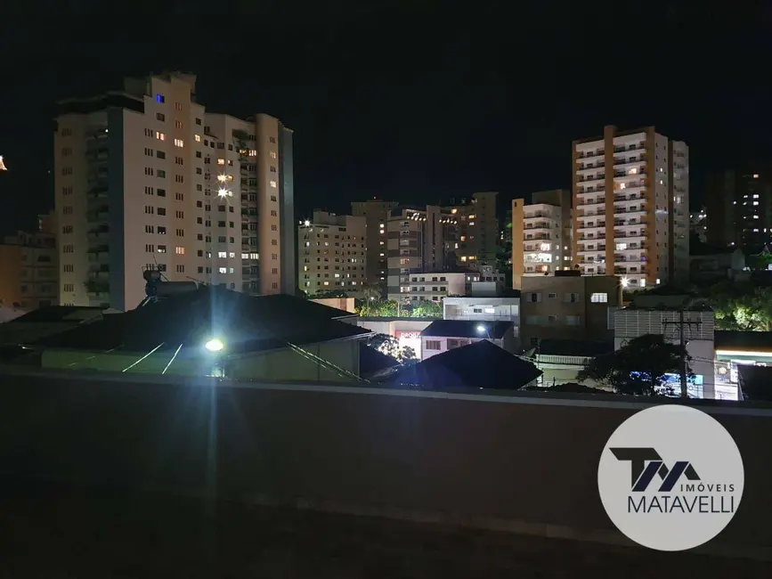 Foto 2 de Casa de Condomínio com 4 quartos à venda, 288m2 em Centro, Pocos De Caldas - MG