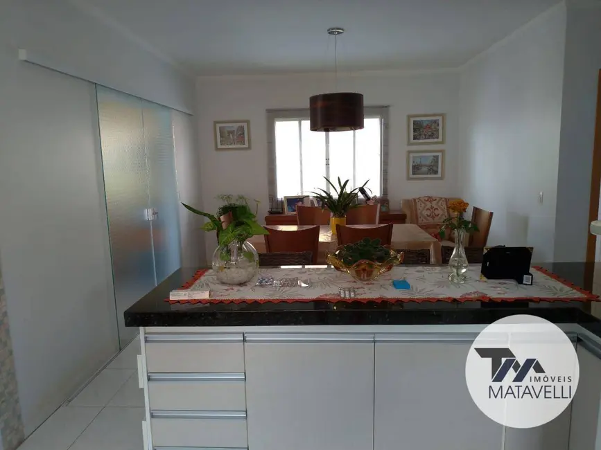 Casa com 3 quartos à venda, 275m2 em Jardim Carolina, Pocos De Caldas - MG - imagem 9 Foto 9 de Casa com 3 quartos à venda, 275m2 em Jardim Carolina, Pocos De Caldas - MG