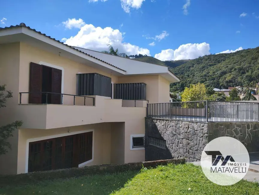 Casa de Condomínio com 3 quartos à venda, 600m2 em Jardim dos Estados, Pocos De Caldas - MG - imagem 4 Foto 4 de Casa de Condomínio com 3 quartos à venda, 600m2 em Jardim dos Estados, Pocos De Caldas - MG