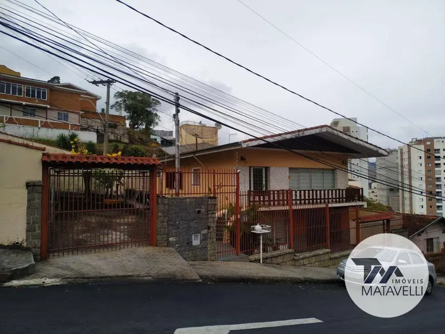 Foto 1 de Casa de Condomínio com 3 quartos à venda, 240m2 em Centro, Pocos De Caldas - MG