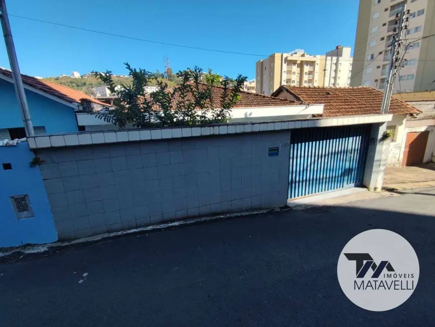 Casa com 3 quartos à venda, 400m2 em Centro, Pocos De Caldas - MG - imagem 4 Foto 4 de Casa com 3 quartos à venda, 400m2 em Centro, Pocos De Caldas - MG