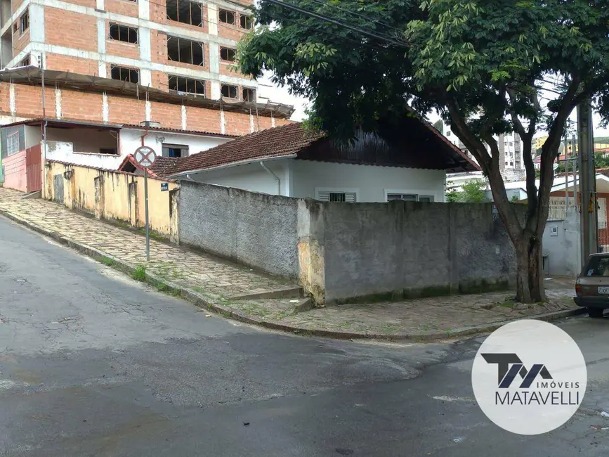 Foto 1 de Casa com 5 quartos à venda, 300m2 em São Benedito, Pocos De Caldas - MG