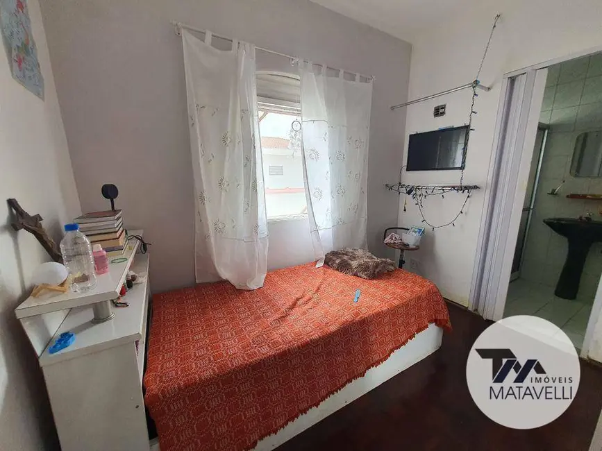 Casa com 5 quartos à venda, 300m2 em Parque Primavera, Pocos De Caldas - MG - imagem 5 Foto 5 de Casa com 5 quartos à venda, 300m2 em Parque Primavera, Pocos De Caldas - MG