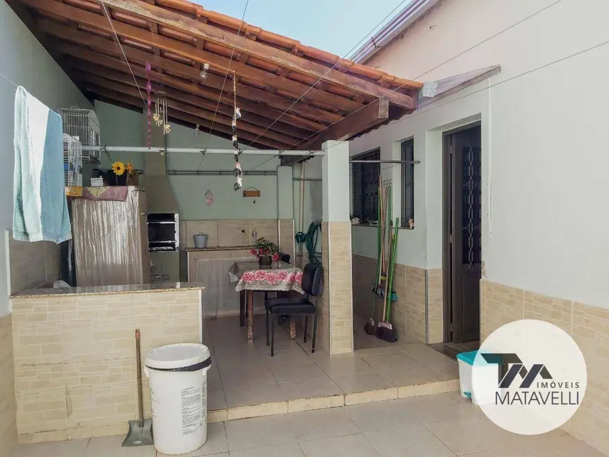 Casa com 3 quartos à venda, 218m2 em Jardim Philadélphia, Pocos De Caldas - MG - imagem 3 Foto 3 de Casa com 3 quartos à venda, 218m2 em Jardim Philadélphia, Pocos De Caldas - MG