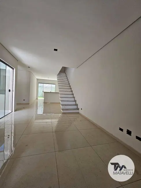 Casa com 3 quartos à venda, 160m2 em Jardim das Acácias, Pocos De Caldas - MG - imagem 3 Foto 3 de Casa com 3 quartos à venda, 160m2 em Jardim das Acácias, Pocos De Caldas - MG