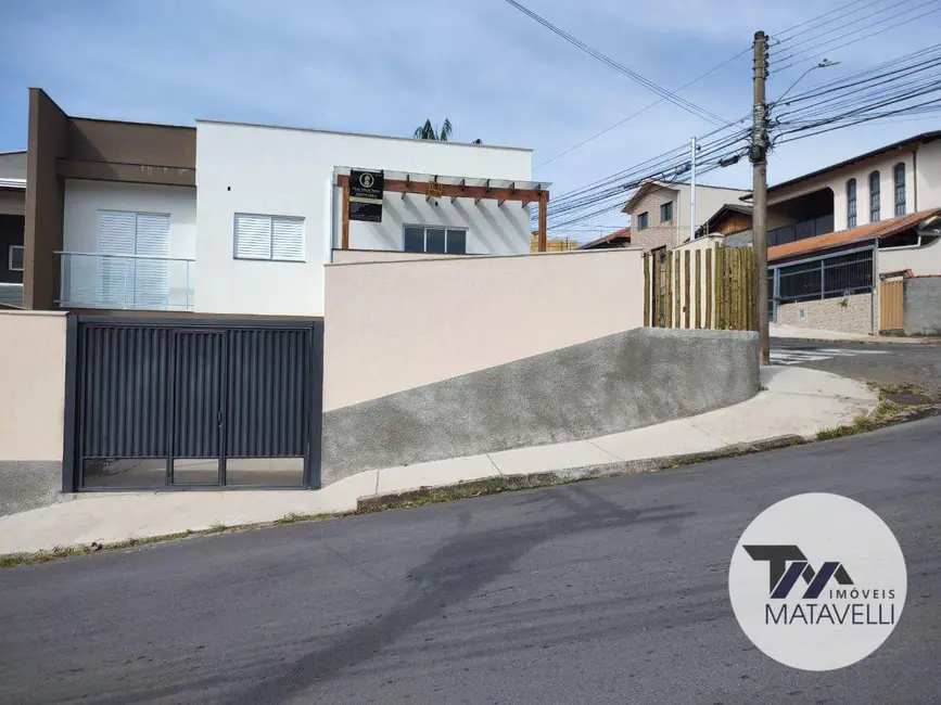 Foto 1 de Casa com 3 quartos à venda, 130m2 em Jardim Country Club, Pocos De Caldas - MG