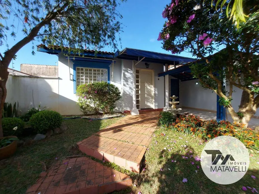 Casa com 3 quartos à venda, 250m2 em Pocos De Caldas - MG - imagem 4 Foto 4 de Casa com 3 quartos à venda, 250m2 em Pocos De Caldas - MG