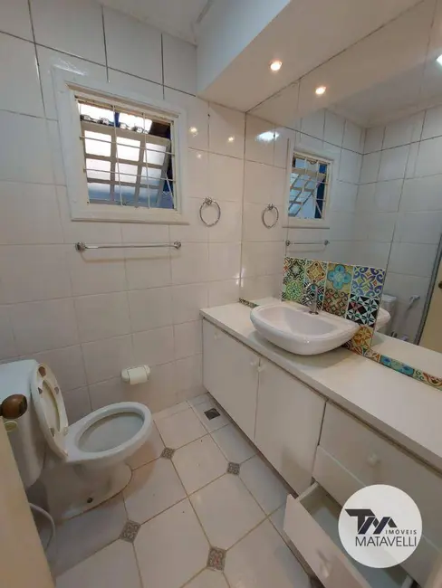 Casa com 3 quartos à venda, 250m2 em Pocos De Caldas - MG - imagem 9 Foto 9 de Casa com 3 quartos à venda, 250m2 em Pocos De Caldas - MG