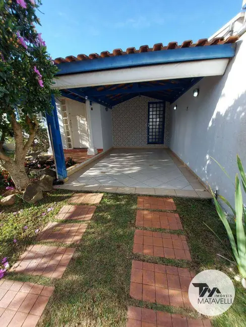 Foto 2 de Casa com 3 quartos à venda, 250m2 em Pocos De Caldas - MG