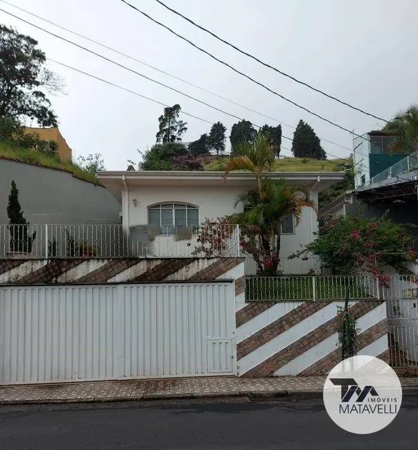 Foto 1 de Casa com 3 quartos à venda, 300m2 em Jardim Cascatinha, Pocos De Caldas - MG