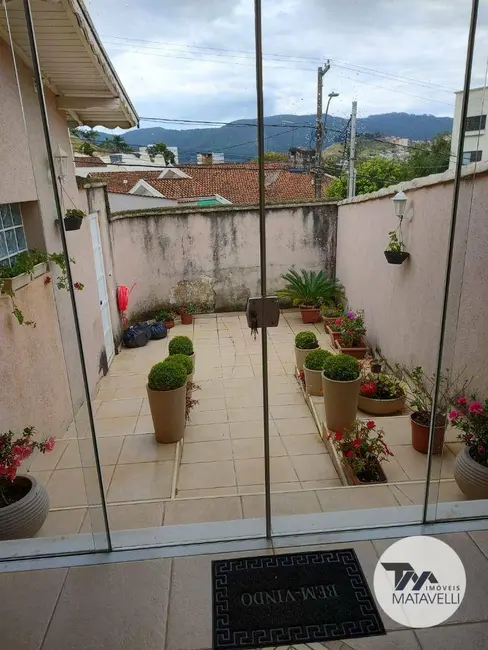 Foto 2 de Casa com 3 quartos à venda, 264m2 em Jardim Quisisana, Pocos De Caldas - MG