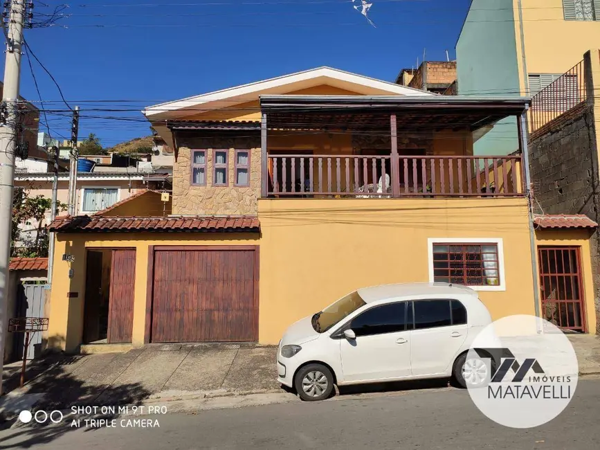 Foto 1 de Casa com 3 quartos à venda, 300m2 em Dom Bosco, Pocos De Caldas - MG