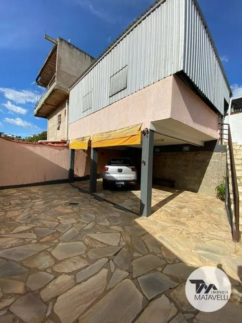 Foto 2 de Casa com 3 quartos à venda, 119m2 em Jardim Esperança, Pocos De Caldas - MG