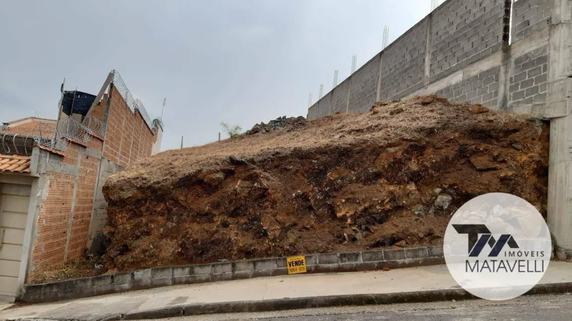 Foto 1 de Terreno / Lote à venda, 300m2 em Jardim Esmeralda, Pocos De Caldas - MG