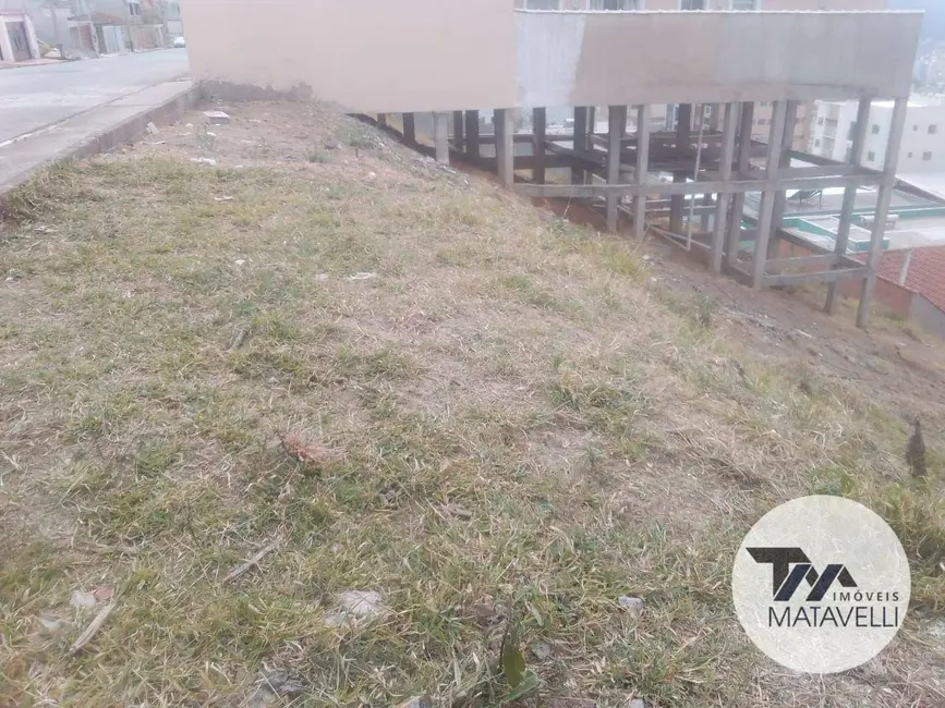 Foto 2 de Terreno / Lote à venda, 250m2 em Jardim Bandeirantes, Pocos De Caldas - MG