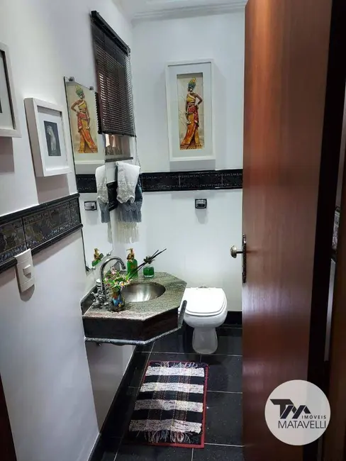 Casa com 3 quartos à venda, 300m2 em Jardim Centenário, Pocos De Caldas - MG - imagem 7 Foto 7 de Casa com 3 quartos à venda, 300m2 em Jardim Centenário, Pocos De Caldas - MG