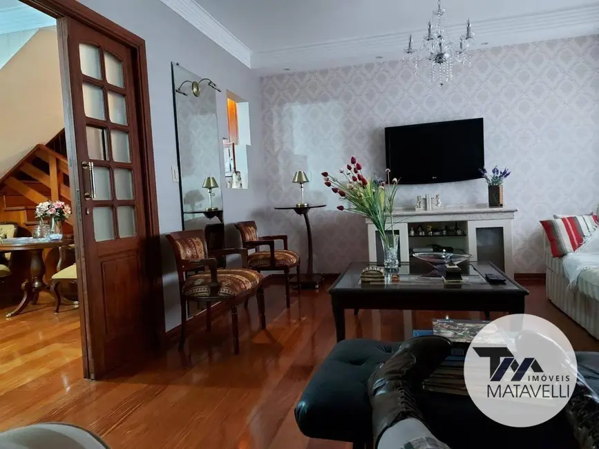 Casa com 3 quartos à venda, 300m2 em Jardim Centenário, Pocos De Caldas - MG - imagem 4 Foto 4 de Casa com 3 quartos à venda, 300m2 em Jardim Centenário, Pocos De Caldas - MG