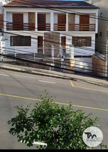 Foto 1 de Casa com 3 quartos à venda, 300m2 em Jardim Centenário, Pocos De Caldas - MG