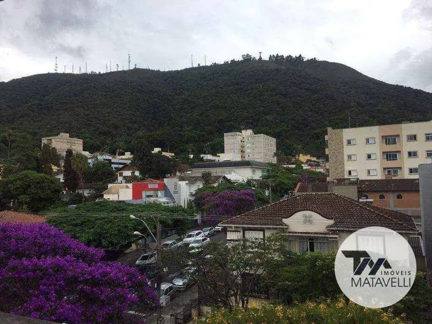 Apartamento com 3 quartos à venda, 250m2 em Centro, Pocos De Caldas - MG - imagem 4 Foto 4 de Apartamento com 3 quartos à venda, 250m2 em Centro, Pocos De Caldas - MG