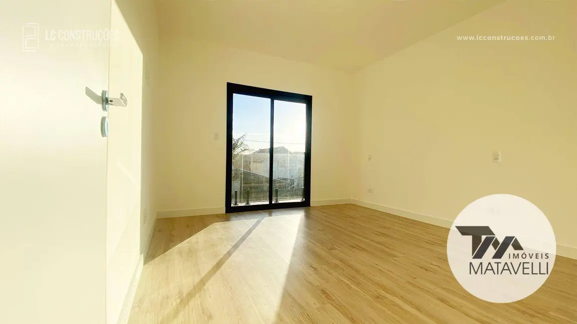 Casa com 3 quartos à venda, 200m2 em Jardim das Acácias, Pocos De Caldas - MG - imagem 5 Foto 5 de Casa com 3 quartos à venda, 200m2 em Jardim das Acácias, Pocos De Caldas - MG