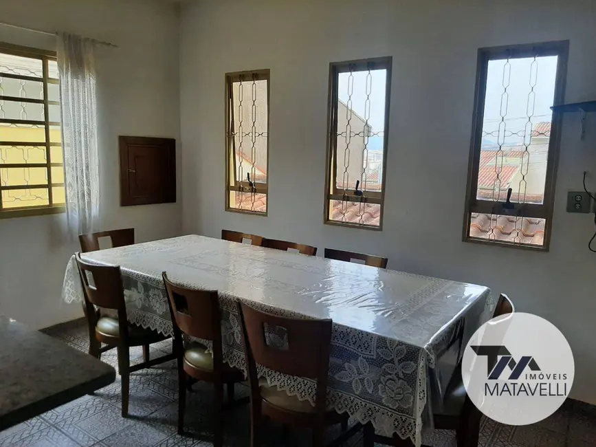 Casa com 4 quartos à venda, 231m2 em Jardim Vitória, Pocos De Caldas - MG - imagem 4 Foto 4 de Casa com 4 quartos à venda, 231m2 em Jardim Vitória, Pocos De Caldas - MG