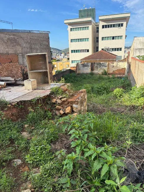 Terreno / Lote à venda, 300m2 em Centro, Pocos De Caldas - MG - imagem 1 Foto 1 de Terreno / Lote à venda, 300m2 em Centro, Pocos De Caldas - MG