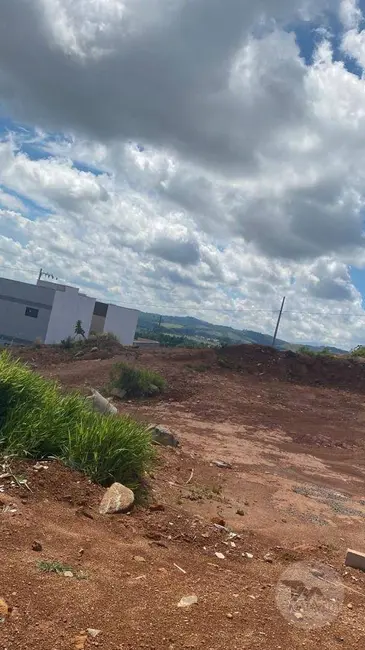Foto 2 de Terreno / Lote à venda, 300m2 em Jardim Bandeirantes, Pocos De Caldas - MG