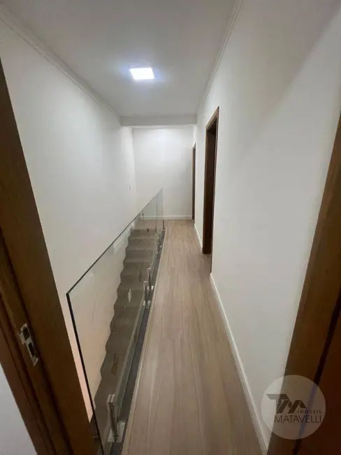 Casa com 3 quartos à venda, 160m2 em Jardim Ipê, Pocos De Caldas - MG - imagem 3 Foto 3 de Casa com 3 quartos à venda, 160m2 em Jardim Ipê, Pocos De Caldas - MG