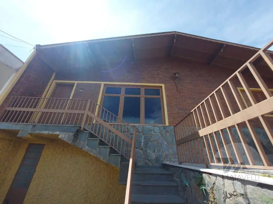 Casa de Condomínio com 3 quartos à venda, 324m2 em São Geraldo, Pocos De Caldas - MG - imagem 5 Foto 5 de Casa de Condomínio com 3 quartos à venda, 324m2 em São Geraldo, Pocos De Caldas - MG