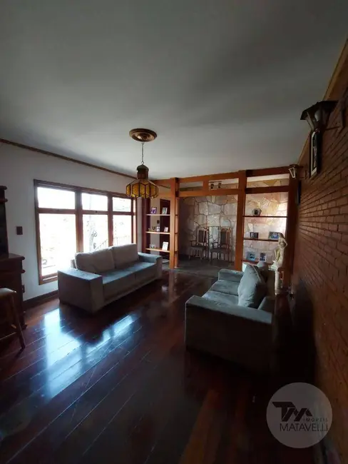 Casa de Condomínio com 3 quartos à venda, 324m2 em São Geraldo, Pocos De Caldas - MG - imagem 9 Foto 9 de Casa de Condomínio com 3 quartos à venda, 324m2 em São Geraldo, Pocos De Caldas - MG