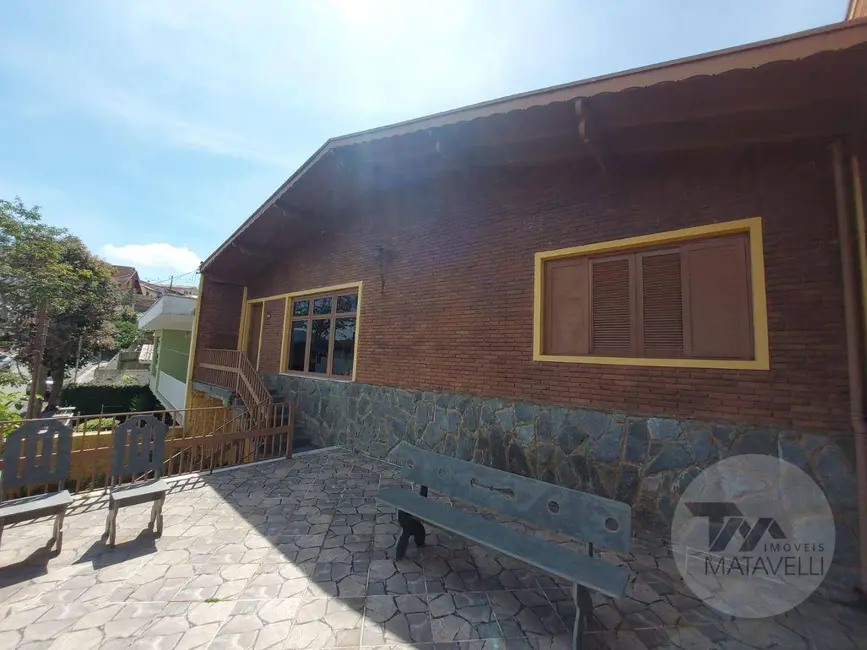 Casa de Condomínio com 3 quartos à venda, 324m2 em São Geraldo, Pocos De Caldas - MG - imagem 3 Foto 3 de Casa de Condomínio com 3 quartos à venda, 324m2 em São Geraldo, Pocos De Caldas - MG