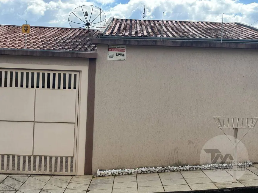 Foto 2 de Casa de Condomínio com 3 quartos para alugar, 250m2 em Jardim Amaryllis, Pocos De Caldas - MG