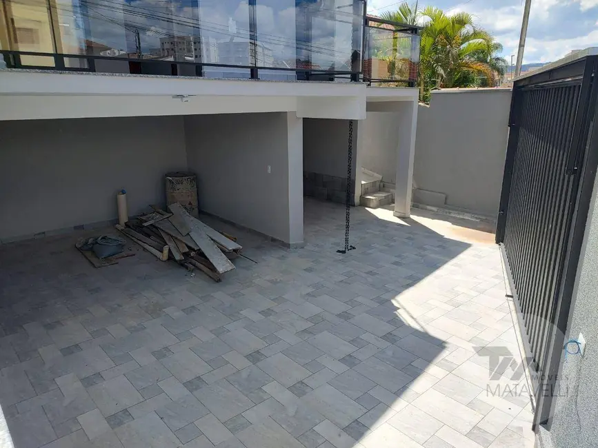 Casa de Condomínio com 3 quartos à venda, 132m2 em Jardim das Azaléias, Pocos De Caldas - MG - imagem 5 Foto 5 de Casa de Condomínio com 3 quartos à venda, 132m2 em Jardim das Azaléias, Pocos De Caldas - MG