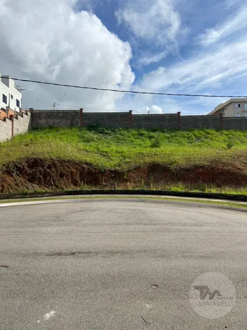 Foto 1 de Terreno / Lote à venda, 450m2 em Pocos De Caldas - MG
