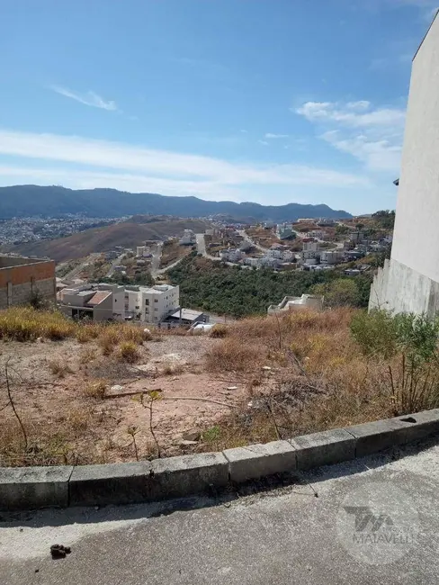Foto 3 de Terreno / Lote à venda, 236m2 em Jardim Bandeirantes, Pocos De Caldas - MG