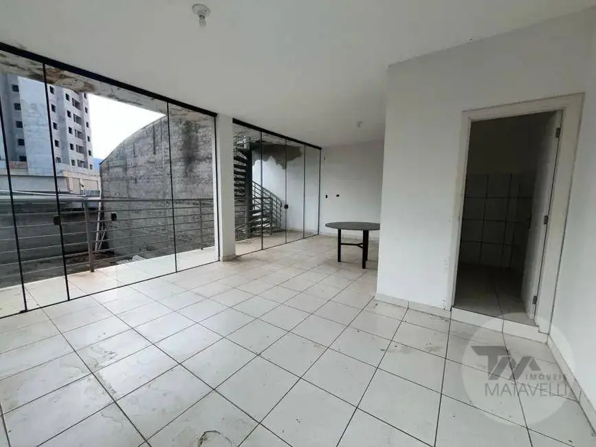 Loja à venda e para alugar, 1825m2 em Bortolan, Pocos De Caldas - MG - imagem 8 Foto 8 de Loja à venda e para alugar, 1825m2 em Bortolan, Pocos De Caldas - MG