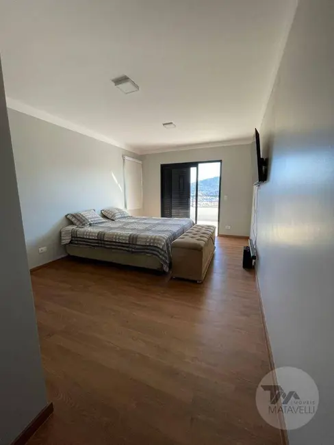 Casa de Condomínio com 3 quartos à venda, 549m2 em Jardim Europa, Pocos De Caldas - MG - imagem 3 Foto 3 de Casa de Condomínio com 3 quartos à venda, 549m2 em Jardim Europa, Pocos De Caldas - MG