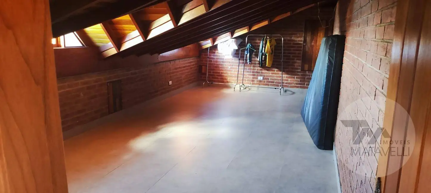 Chácara com 3 quartos à venda, 850m2 em Morada dos Pássaros, Pocos De Caldas - MG - imagem 2 Foto 2 de Chácara com 3 quartos à venda, 850m2 em Morada dos Pássaros, Pocos De Caldas - MG