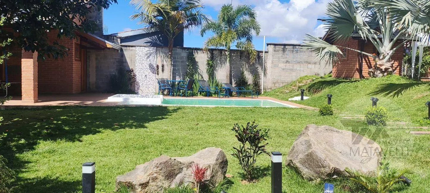 Chácara com 3 quartos à venda, 850m2 em Morada dos Pássaros, Pocos De Caldas - MG - imagem 7 Foto 7 de Chácara com 3 quartos à venda, 850m2 em Morada dos Pássaros, Pocos De Caldas - MG