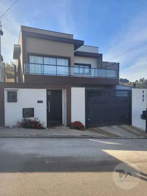 Casa de Condomínio com 2 quartos à venda, 200m2 em Morada dos Pássaros, Pocos De Caldas - MG - imagem 1 Foto 1 de Casa de Condomínio com 2 quartos à venda, 200m2 em Morada dos Pássaros, Pocos De Caldas - MG